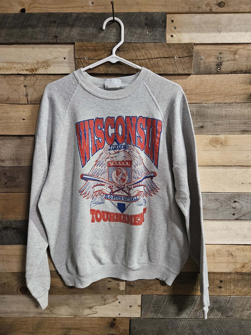 Budweiser 1993 Lee Gray Crewneck Sweatshirt with Red and Blue Wisconsin Graphic